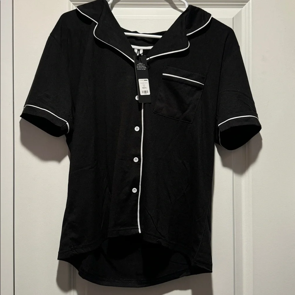 Fashion Nova Charcoal Pajama Set with White Piping - Picture 3 of 4